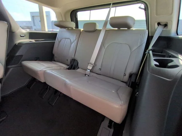 Certified Used 2021 Oxford White Ford Limited image 15