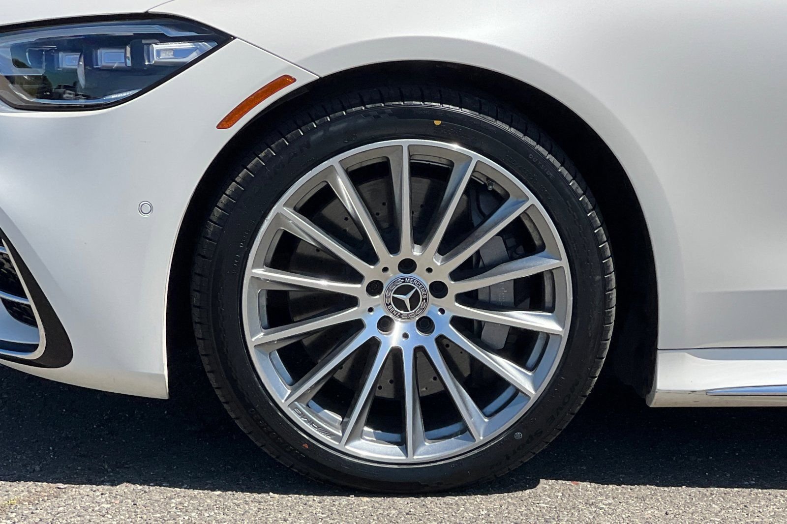 Used 2022  Mercedes-Benz S 580 image 11