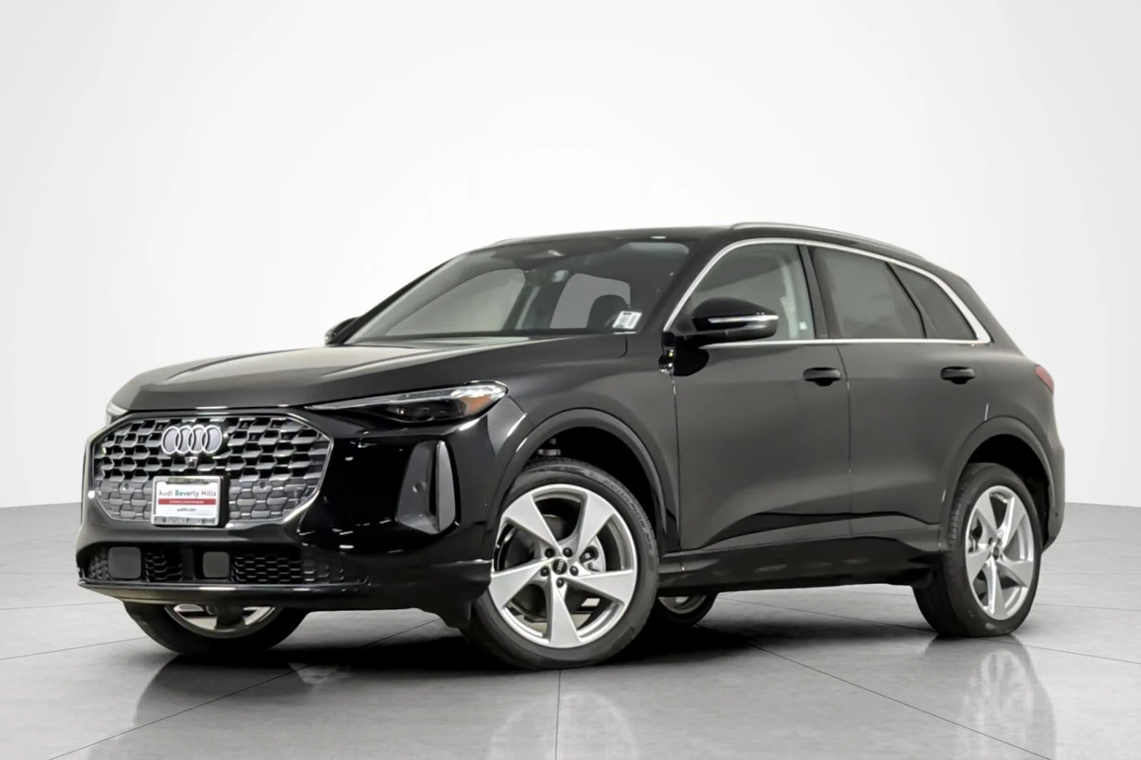 2025 Audi Q5 40 Premium Plus's photo