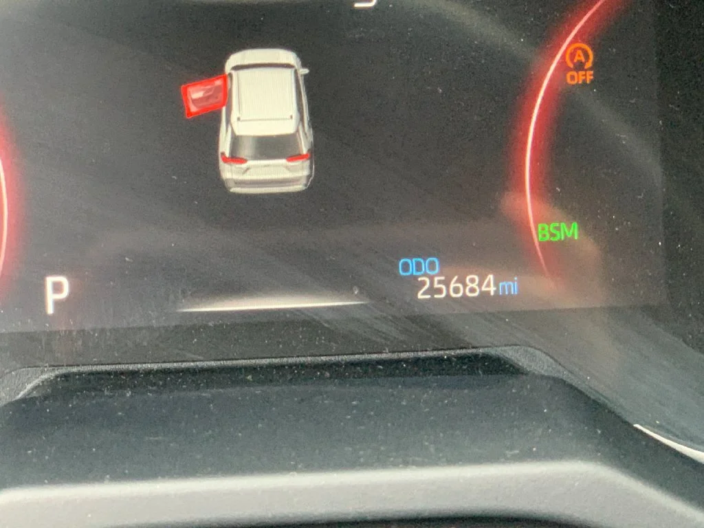 Used 2025 Gray Toyota XLE image 30