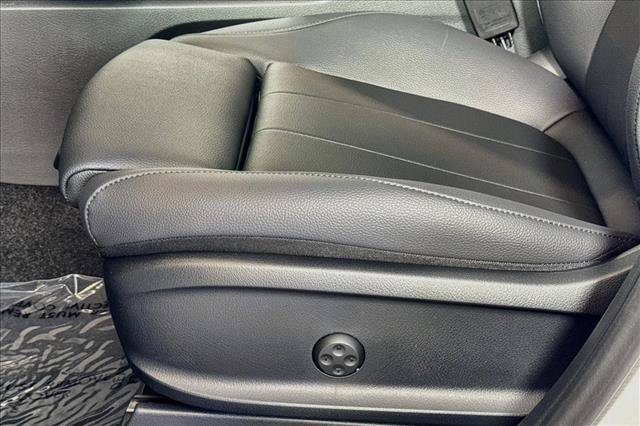 New 2026 Polar White Mercedes-Benz GLA 250 image 47