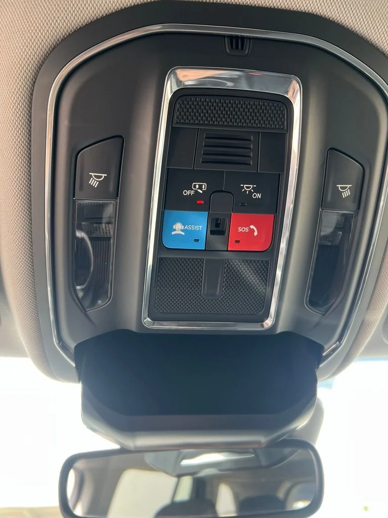 Used 2023 Bright White Clearcoat Jeep Laredo image 22