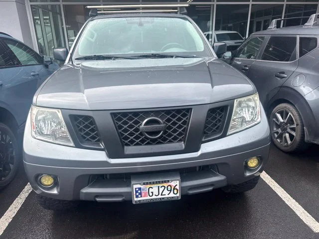 Used 2019 Gray Nissan SV image 16
