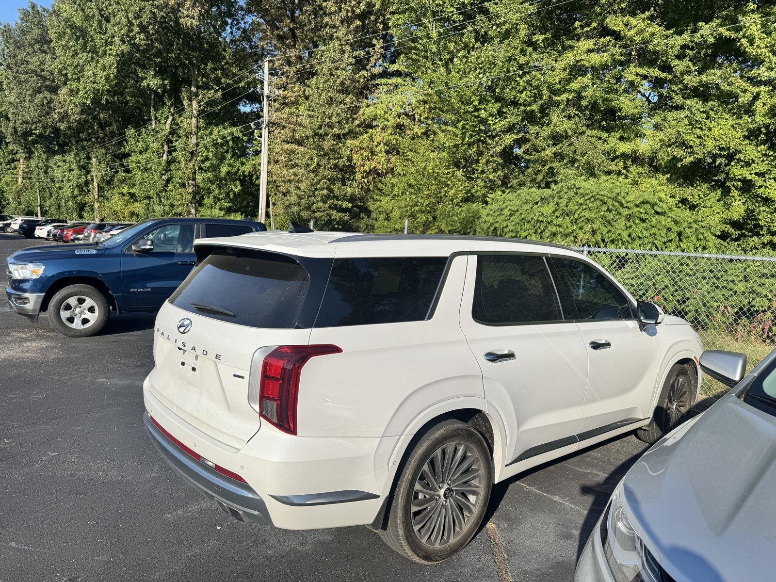 Certified Used 2023 Hyper White Hyundai Calligraphy image 4