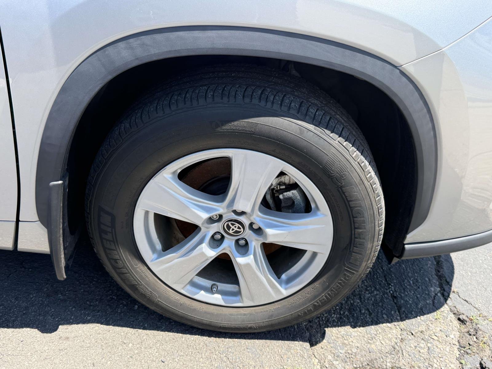 Used 2023 Silver Toyota LE AWD (Natl) image 5