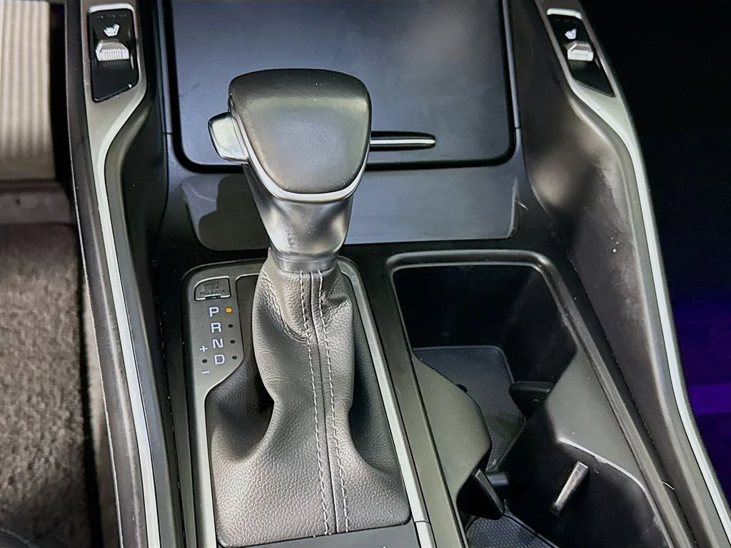 Used 2022 Gray Kia X-Line EX image 18