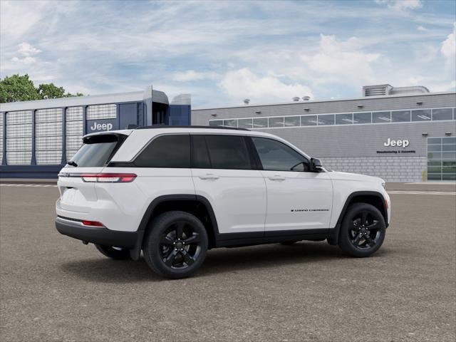 New 2027 Bright White Clear-Coat Paint Jeep  image 26