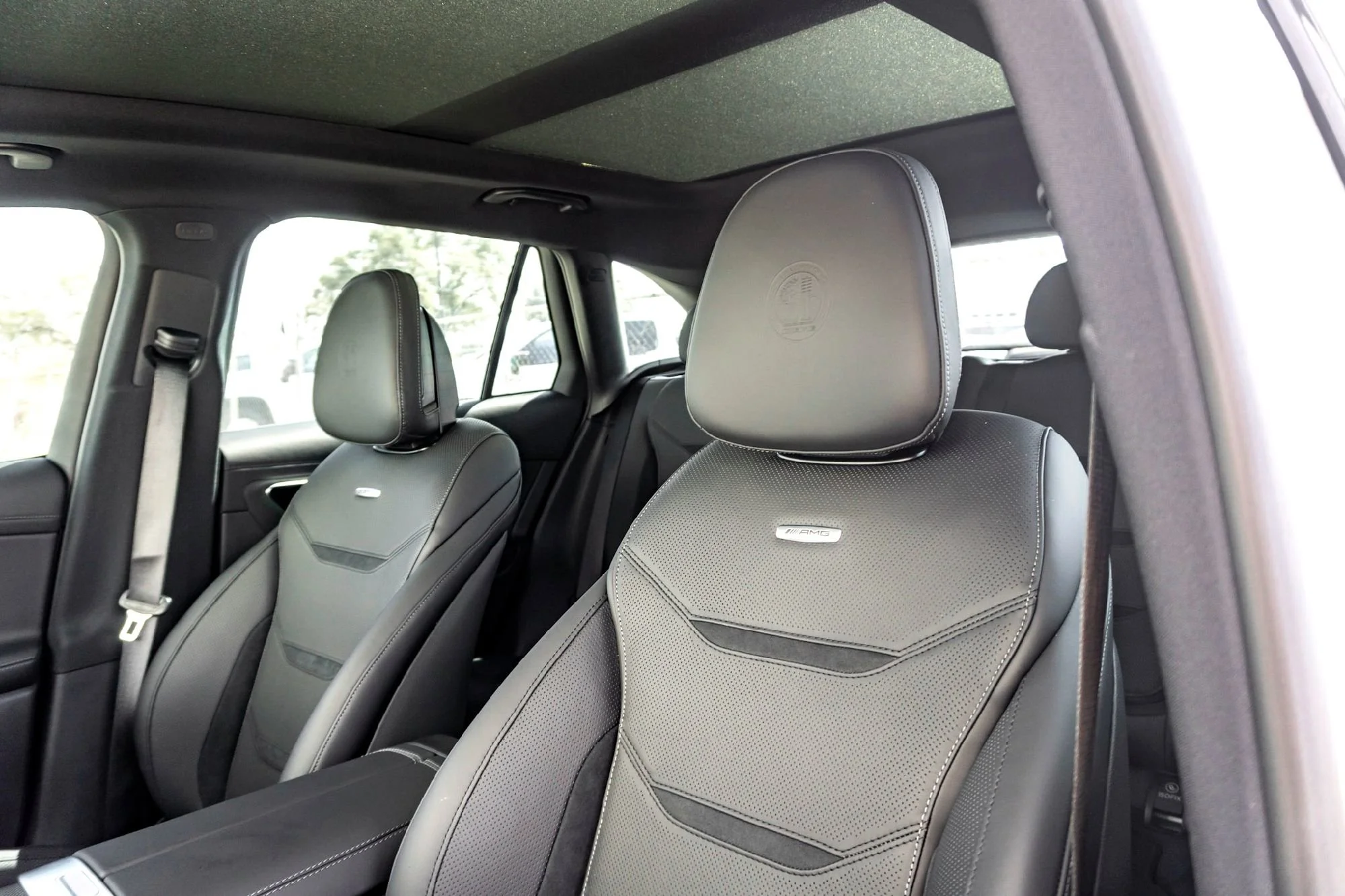 New 2025 Manufaktur Moon Mercedes-Benz AMG® GLC 63 S E Performance image 9