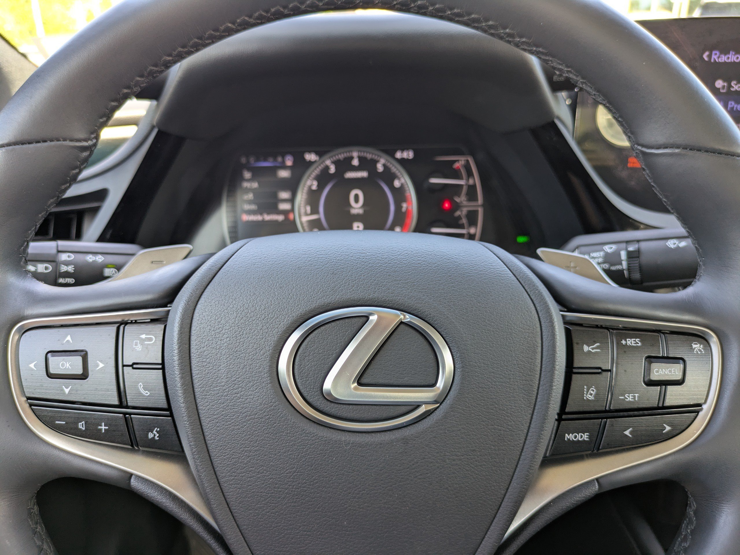 2022 Lexus ES 350 - Photo 27