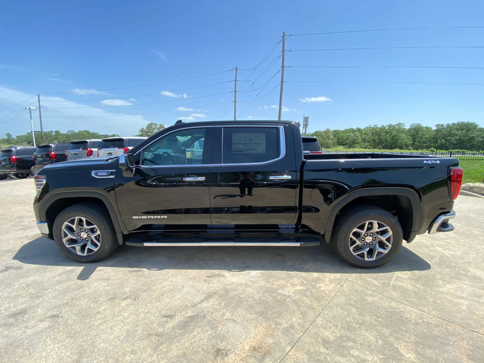 New 2026 Onyx Black GMC SLT image 5