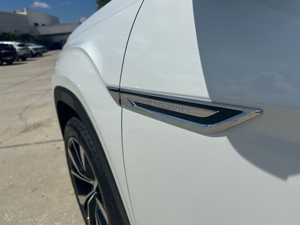 New 2026 White/off-white Volkswagen 2.0T SEL Premium R-Line image 28