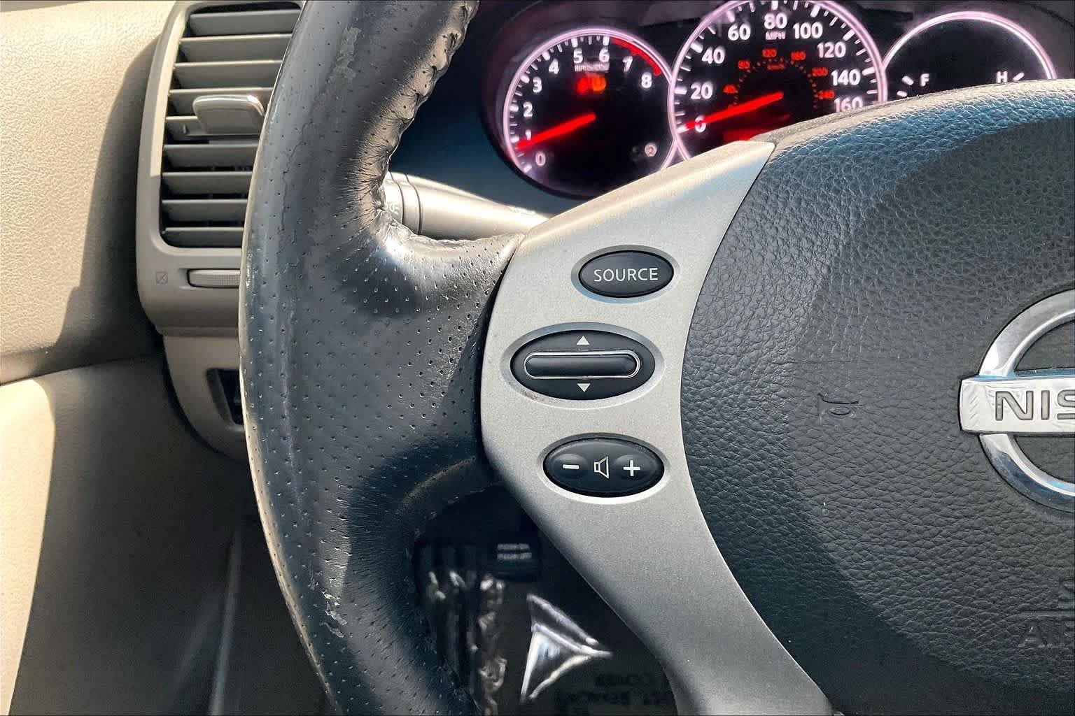 Used 2010 Super Black Nissan 2.5 S image 23