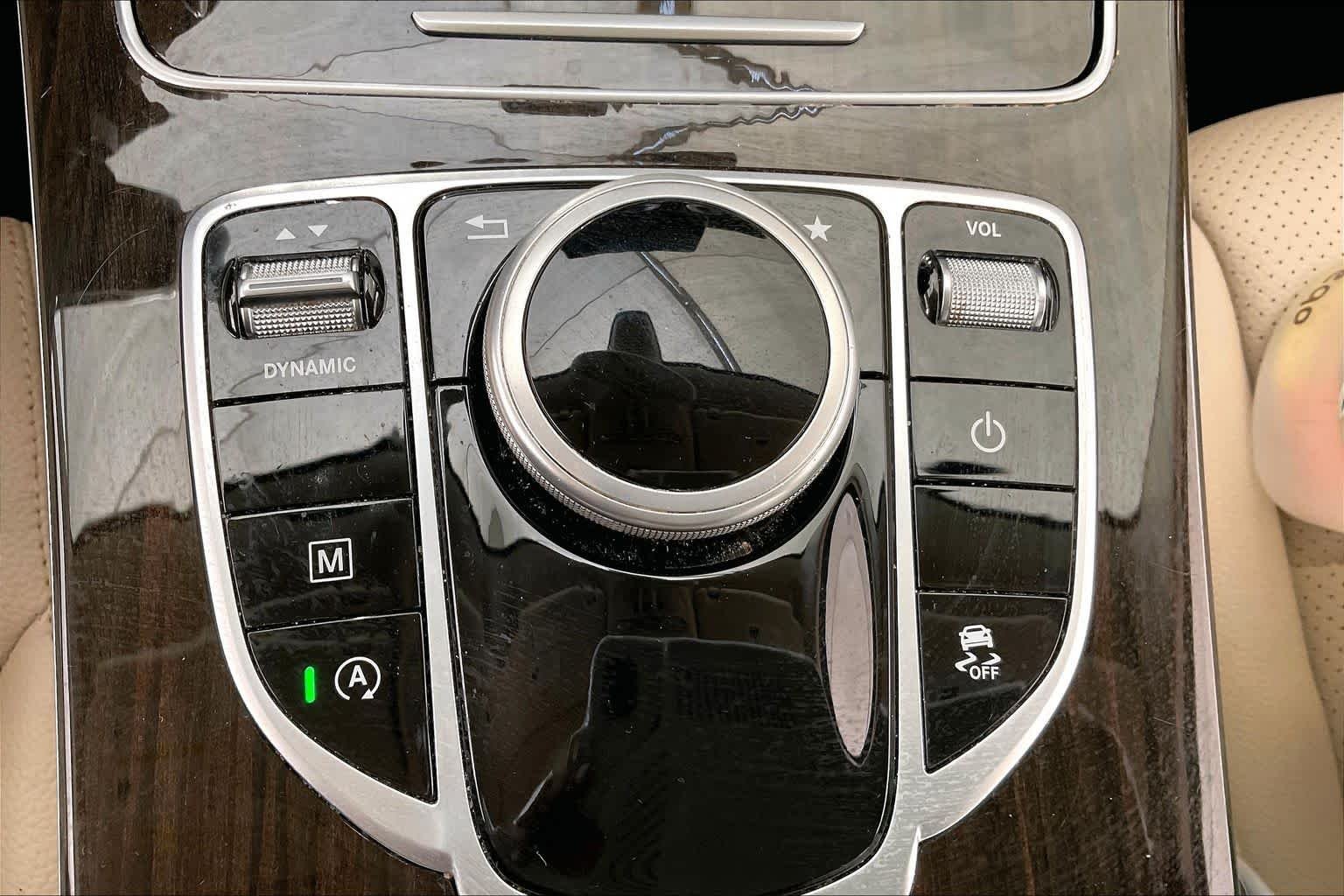Used 2017 Diamond Silver Metallic Mercedes-Benz GLC 300 image 32