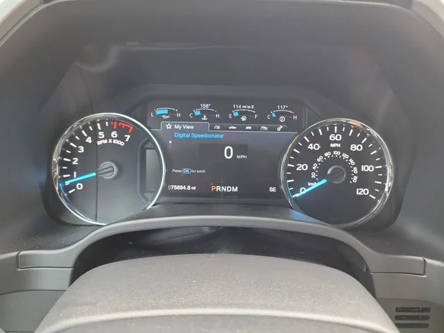 Used 2020 White Ford Lariat image 33