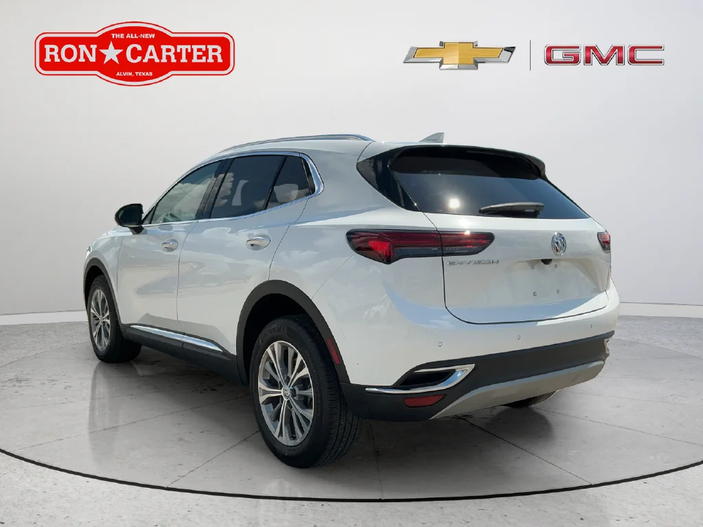 Used 2022 White Buick Preferred image 4