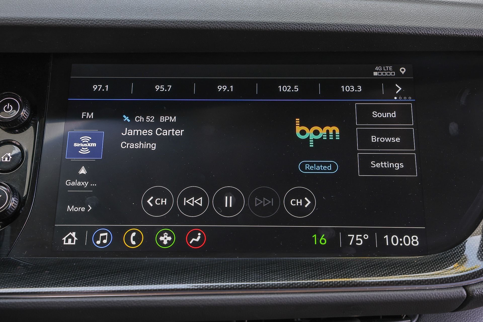 Used 2022 Brown Buick Preferred image 14