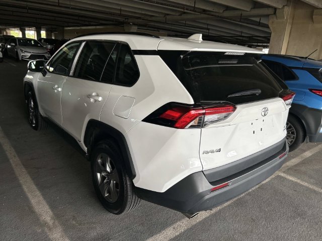 Used 2025 White Toyota XLE image 2