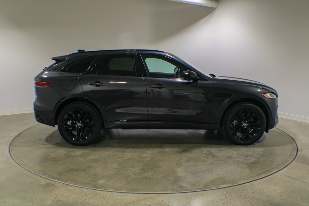 2026 Jaguar F-Pace R-Dynamic S - Photo 7