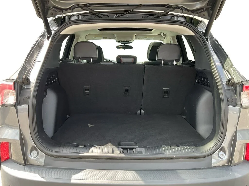Used 2022 Gray Ford SEL image 13