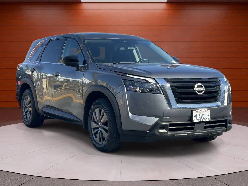Used 2024 Gun Metallic Nissan S image 5