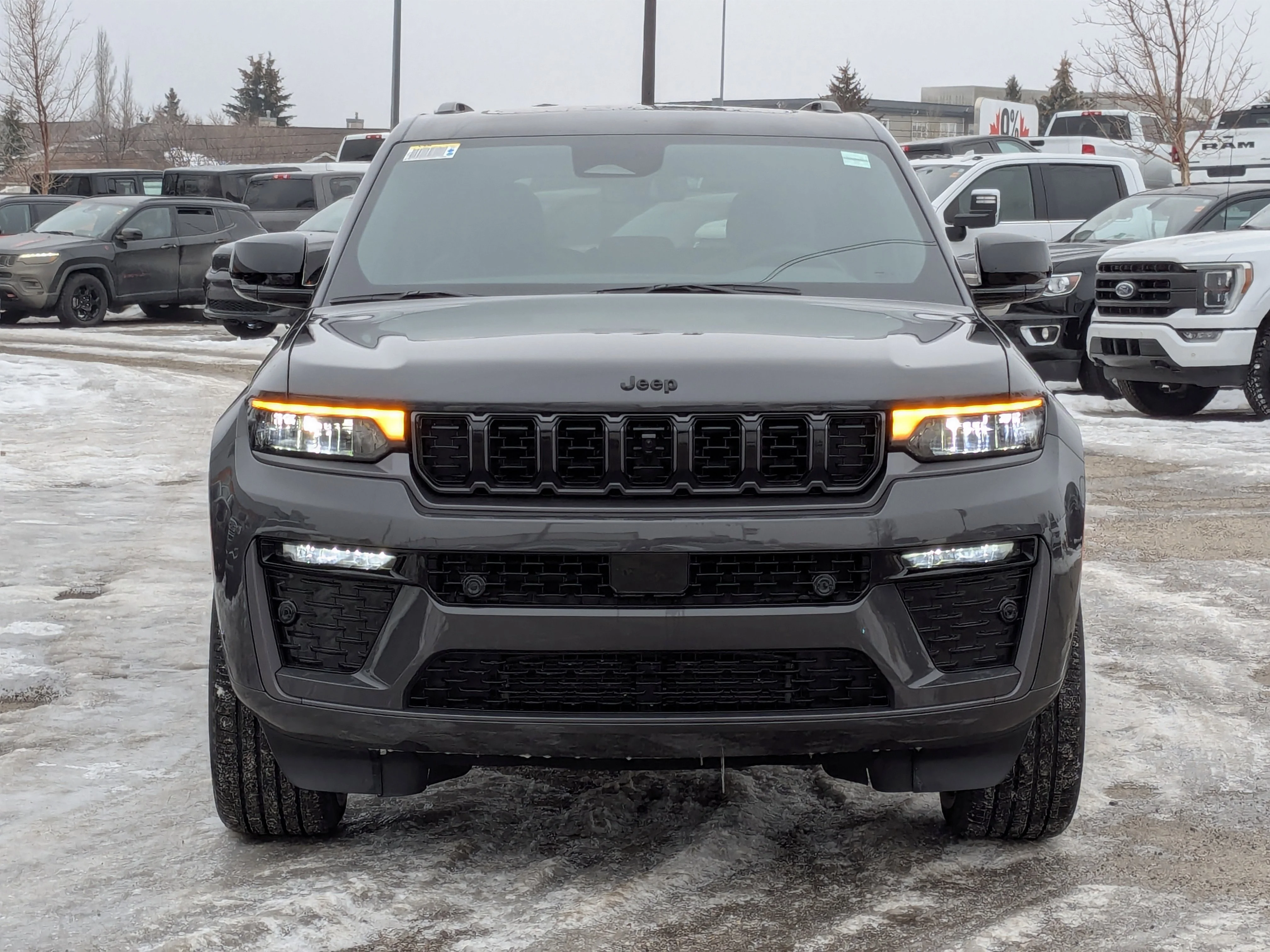 New 2026 Grey Jeep Limited Reserve - - Pano Sunroof - Nappa Lthr - Vent Seats - Tow Pkg - Remote Start & More! image 3