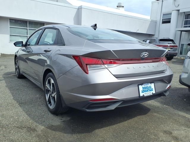 Used 2023  Hyundai SEL image 6