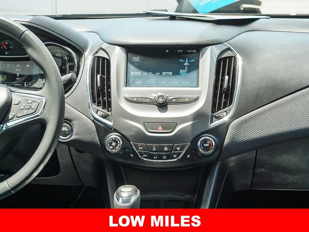 Used 2018 Gray Chevrolet LT image 14