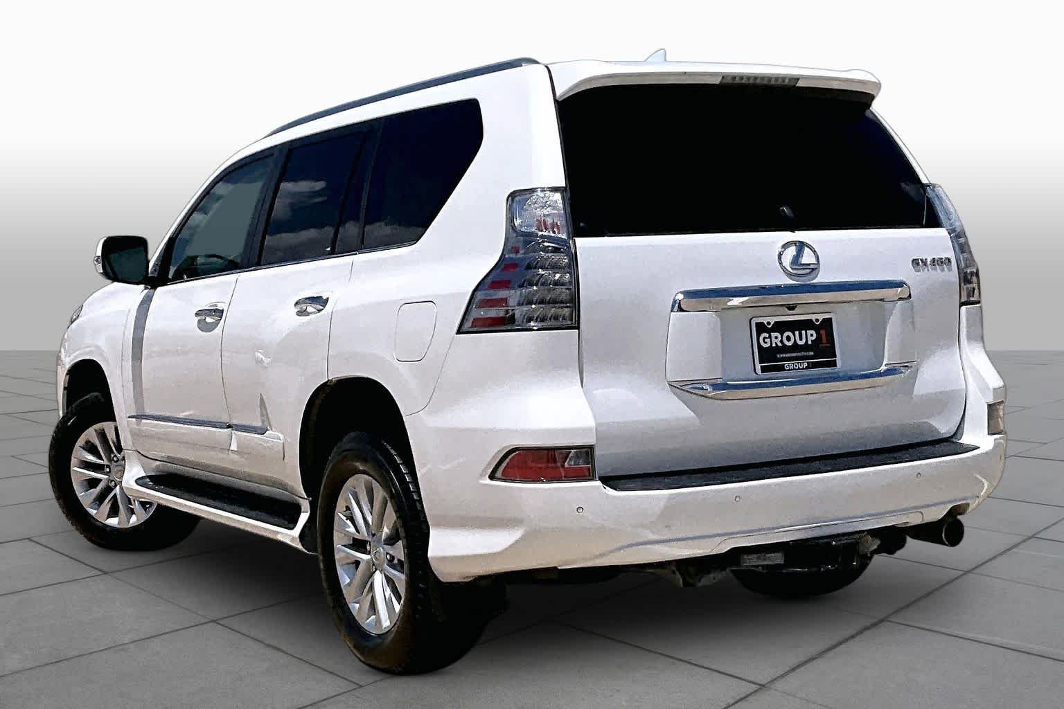 Used 2016 Starfire Pearl Lexus  image 11