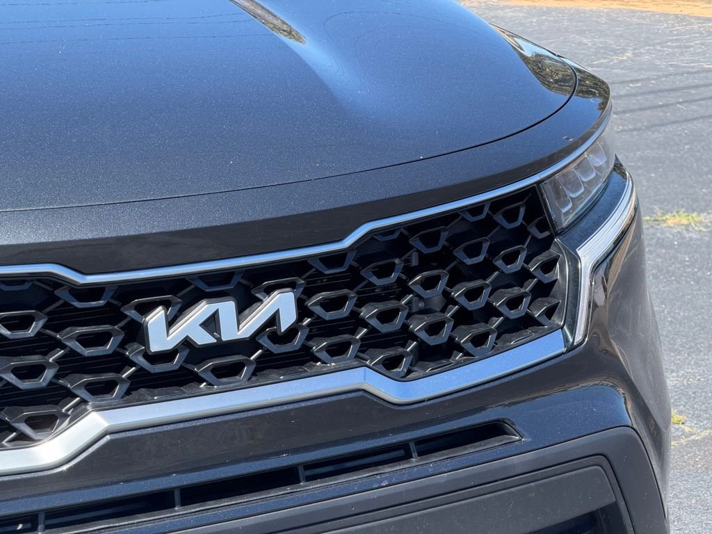 Used 2023 Gray Kia LX image 9