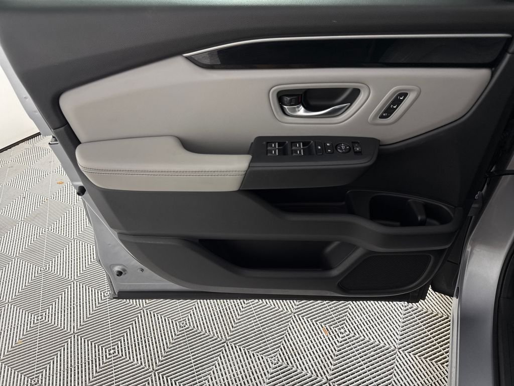 2024 Honda Pilot EX-L - Photo 9