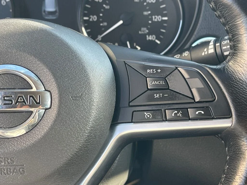 Used 2017 Brilliant Silver Nissan SV image 20