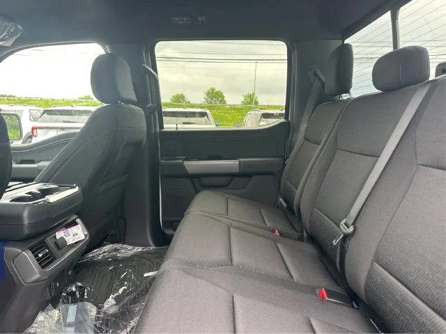 New 2026 Oxford White Ford XLT image 13