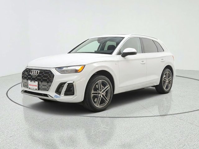 2022 Audi Q5 S line Premium Plus