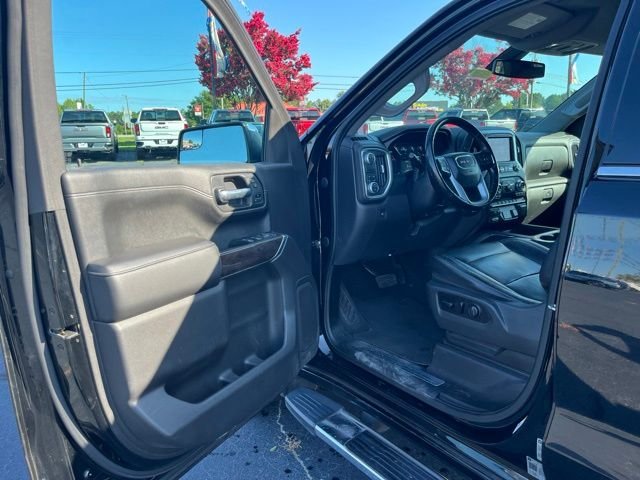 Used 2020 Black GMC SLT image 4