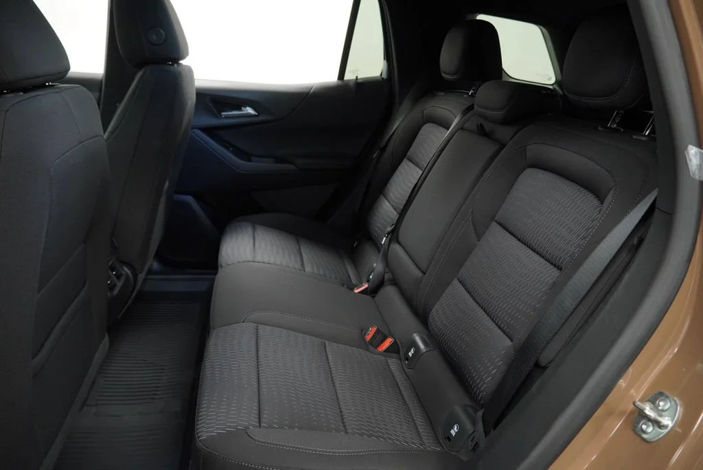 2027 Chevrolet Equinox LT - Photo 12