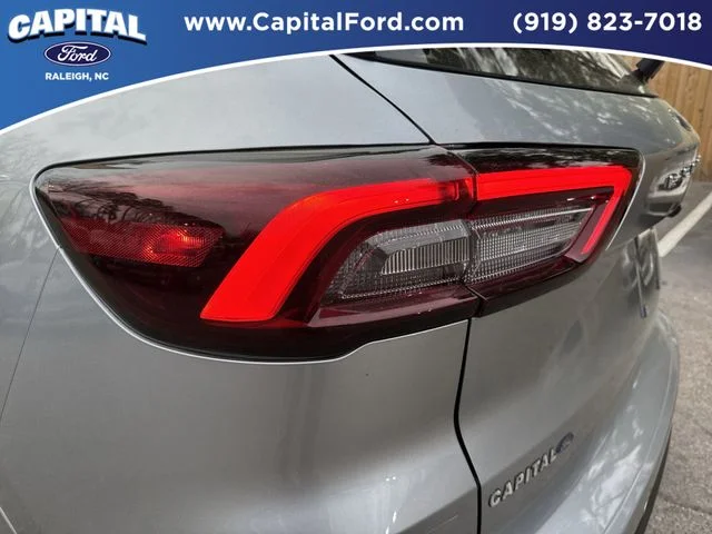 Used 2023 Silver Ford ST-Line image 14
