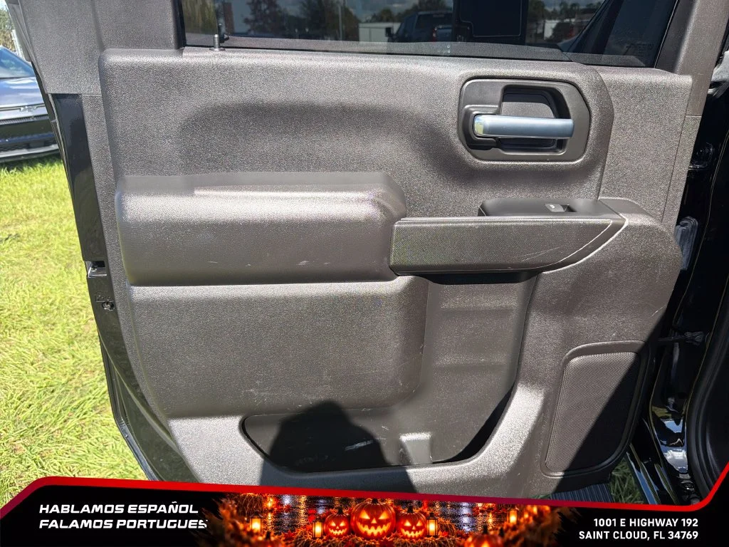 Used 2024 Black Chevrolet Custom image 25