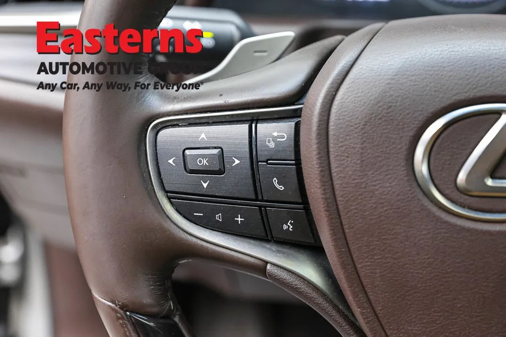 Used 2021 Silver Lexus 350 image 15