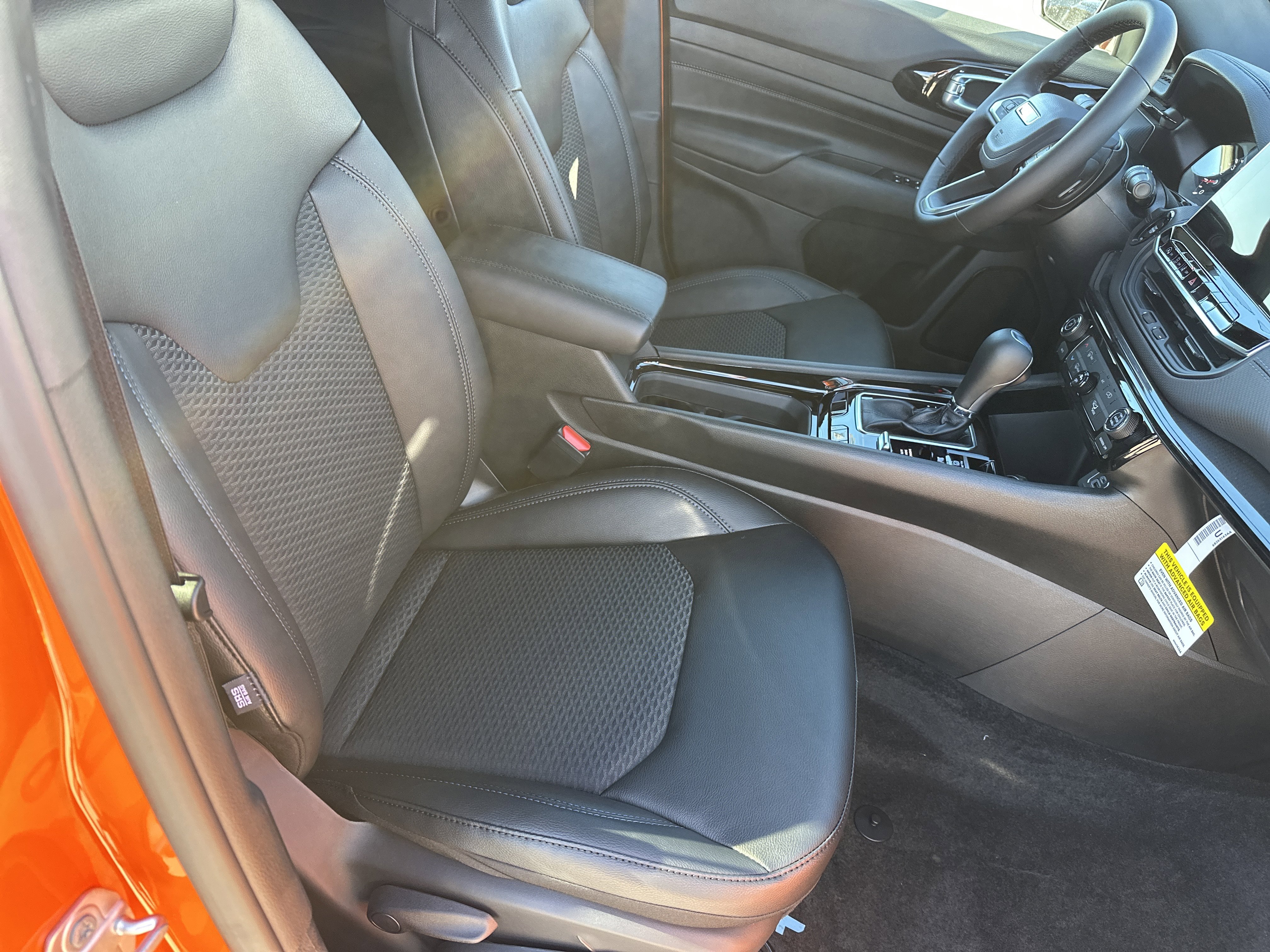 New 2026 Joose (DISC) Jeep Latitude Altitude image 14