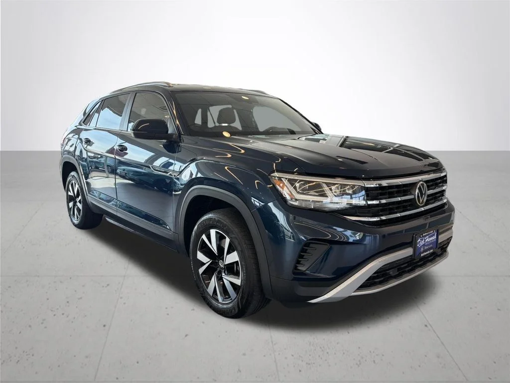 Used 2020 Blue Volkswagen 2.0T SE image 5
