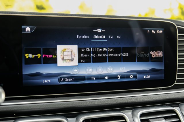 Used 2024 White Mercedes-Benz GLE 580 image 42