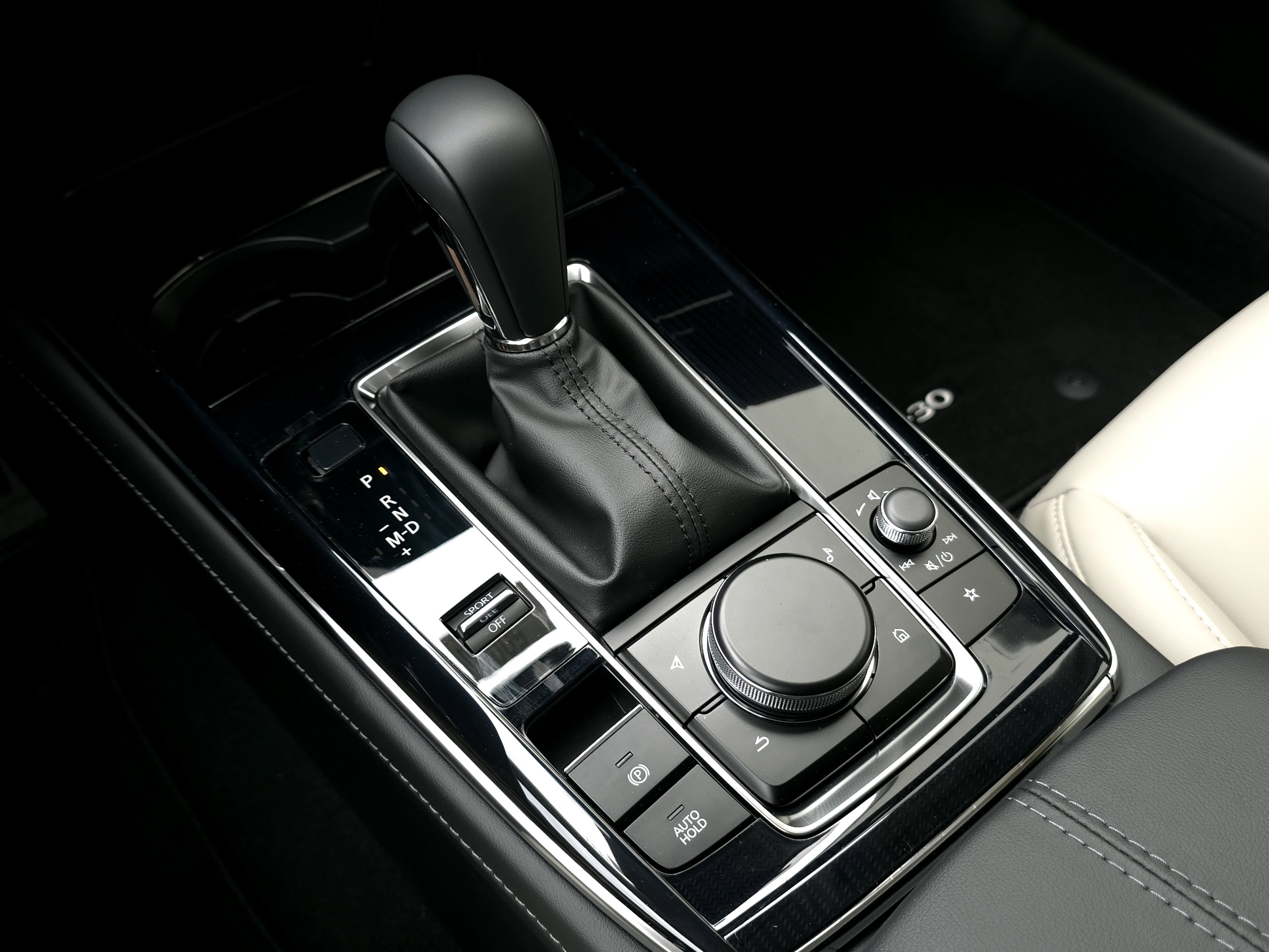 2025 Mazda CX-30 Preferred - Photo 14
