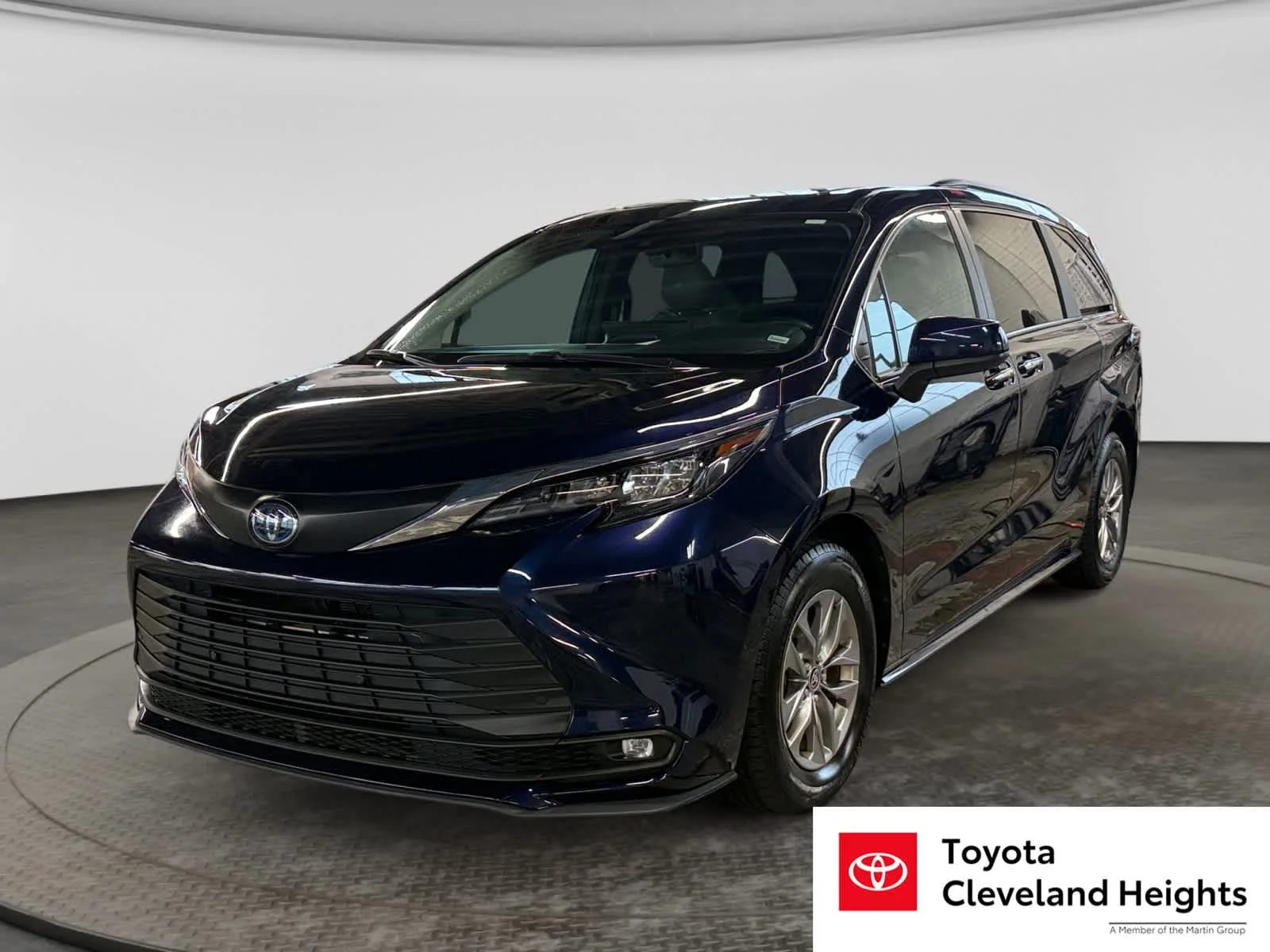 2025 Toyota Sienna XLE