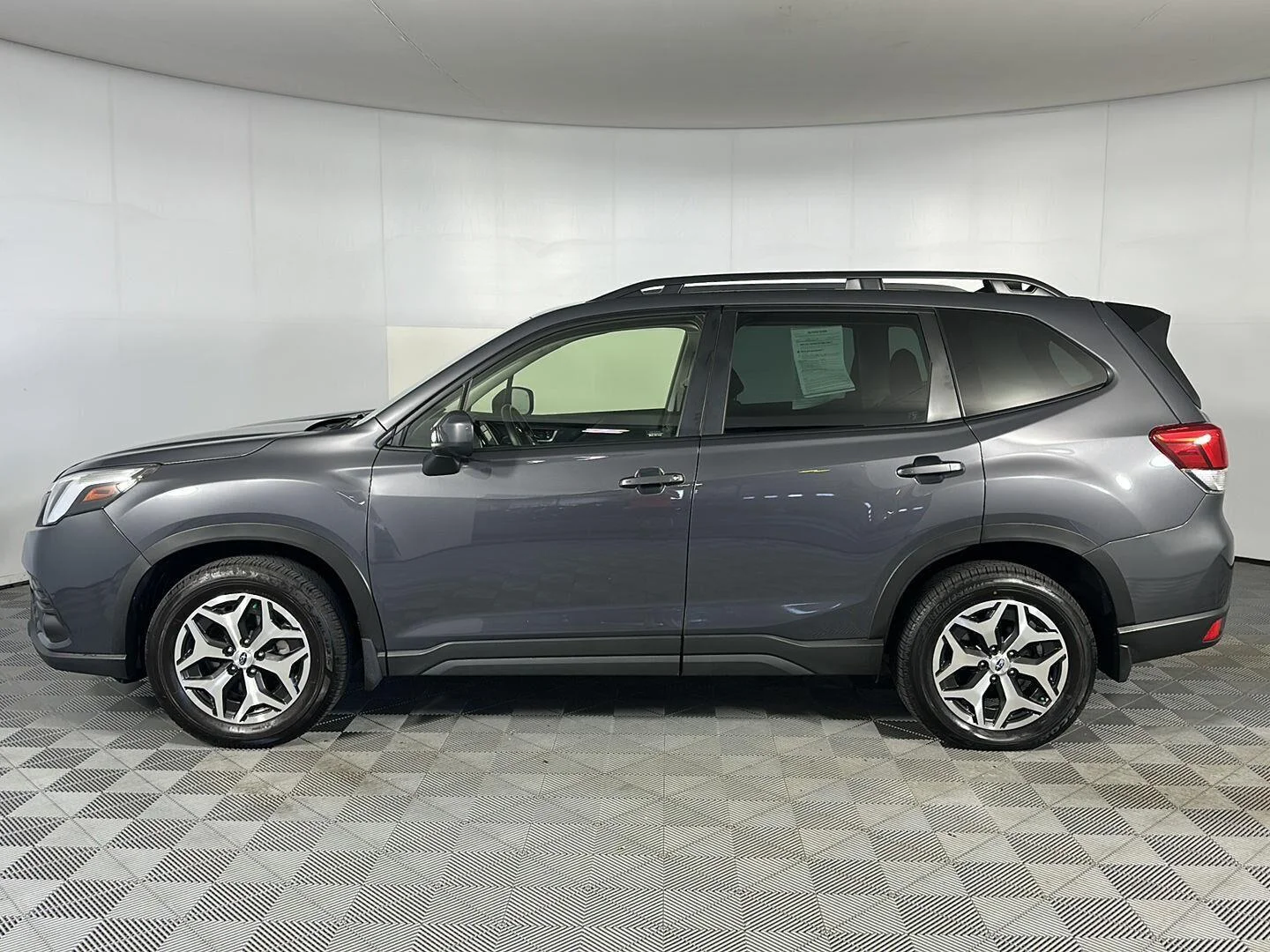 Used 2024 Magnetite Gray Metallic Subaru Premium image 5