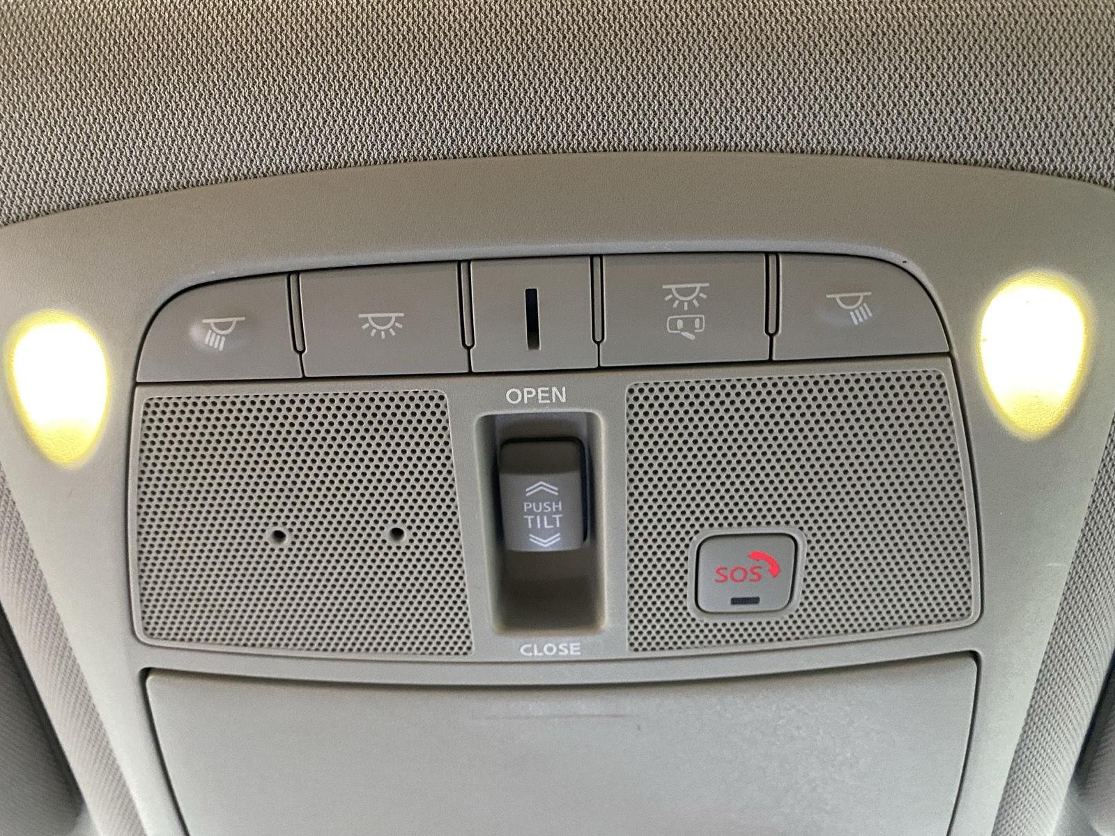 Used 2017 Pearl White Nissan SL image 24