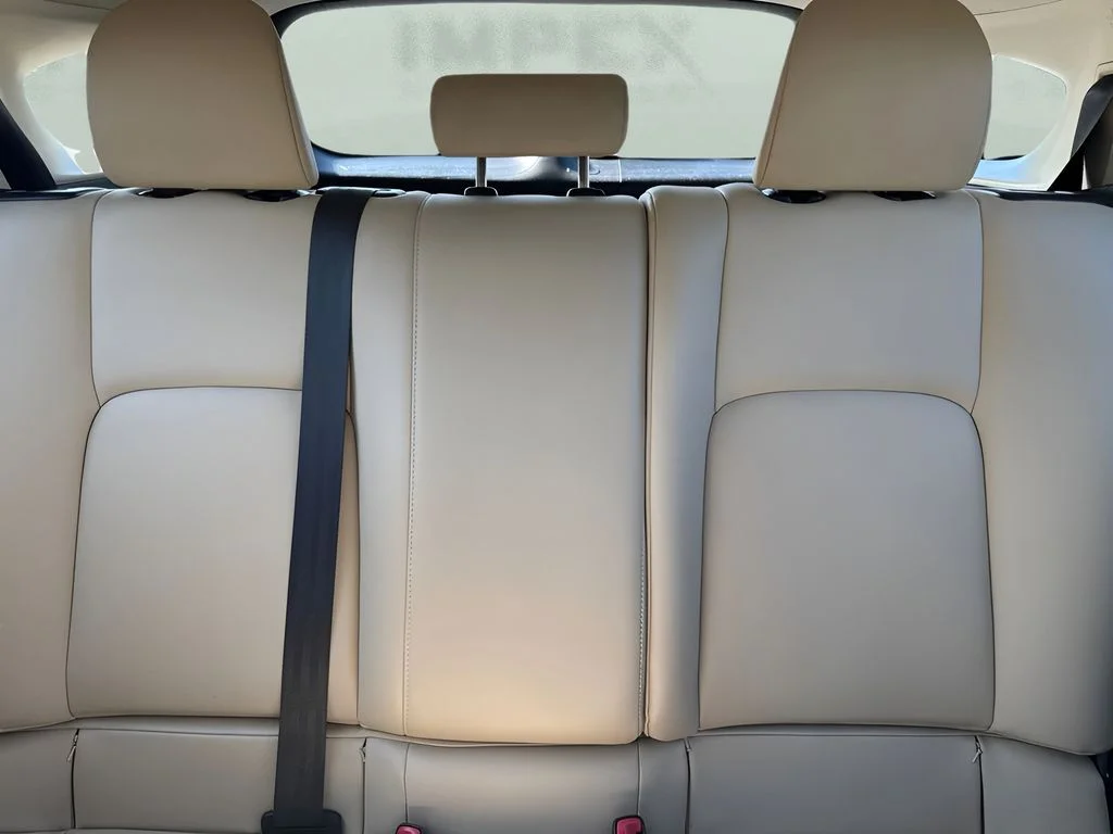 Used 2015 Black Lexus 200h image 12