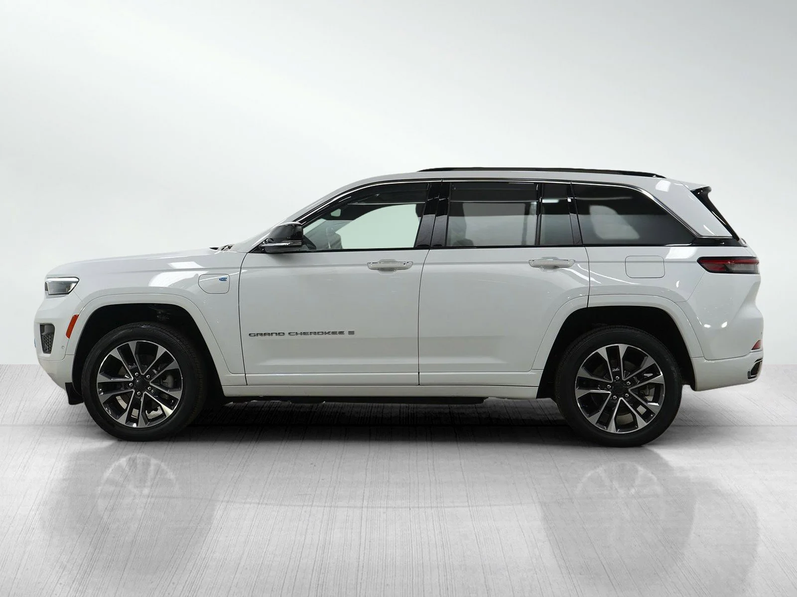 Used 2023 Jeep Grand Cherokee Overland 4xe with VIN 1C4RJYD69P8849136 for sale in Hopkins, Minnesota