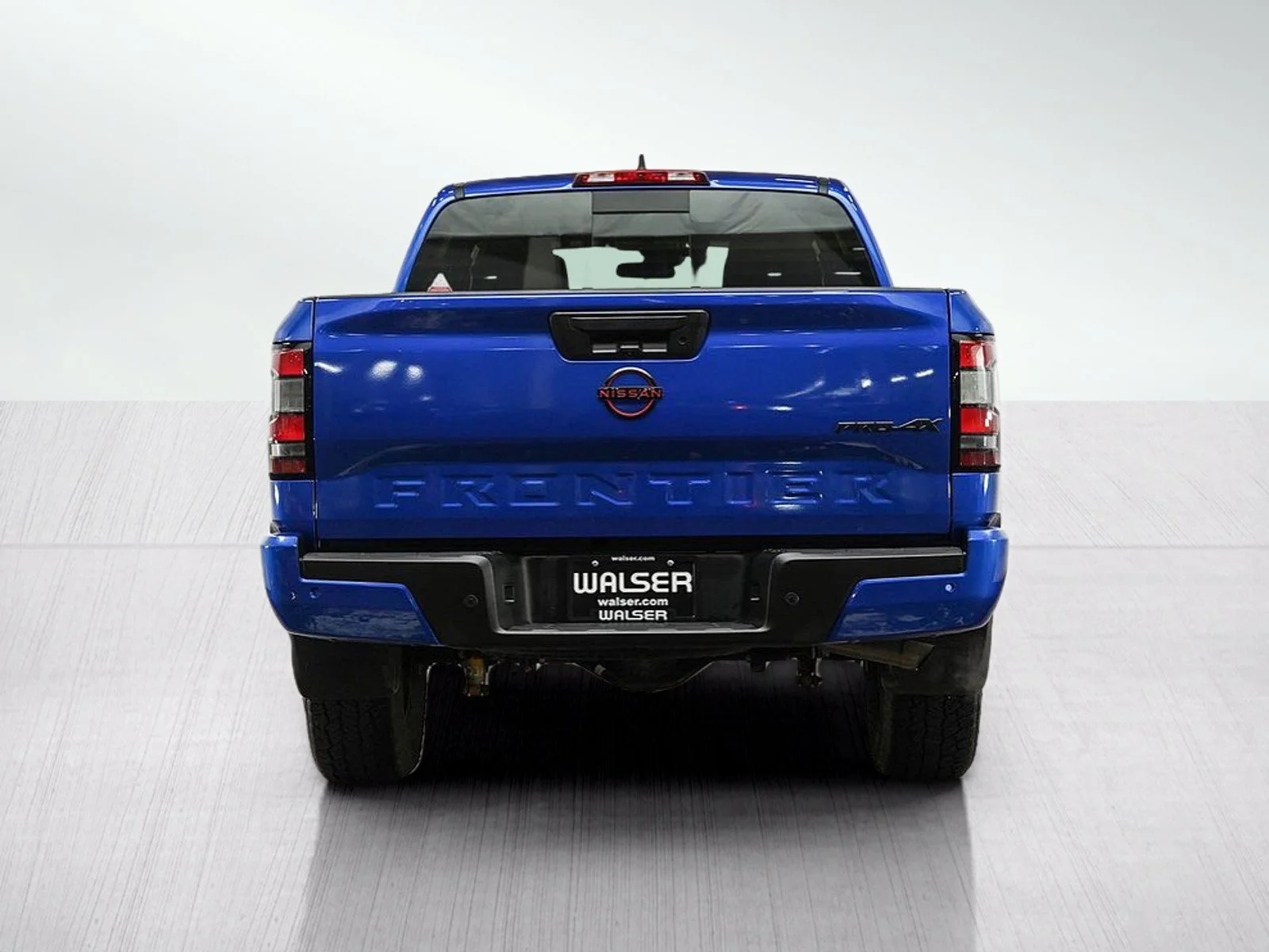 Used 2024 Bluestone Pearl Nissan PRO-4X image 5