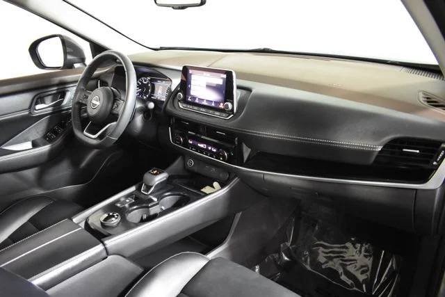 Used 2023 Gray Nissan SL image 35