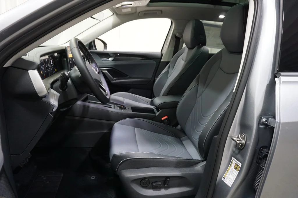 2026 Volkswagen Tiguan SE - Photo 10